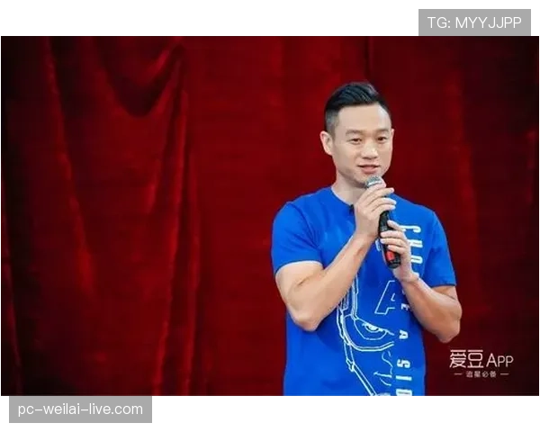 假如把杨威当成明星来追，大家会被他训练日常还是那张信用卡账单吓到