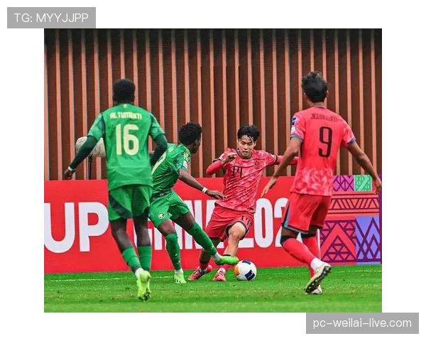 为什么这个点球判罚让全场哗然？规则其实早有定论